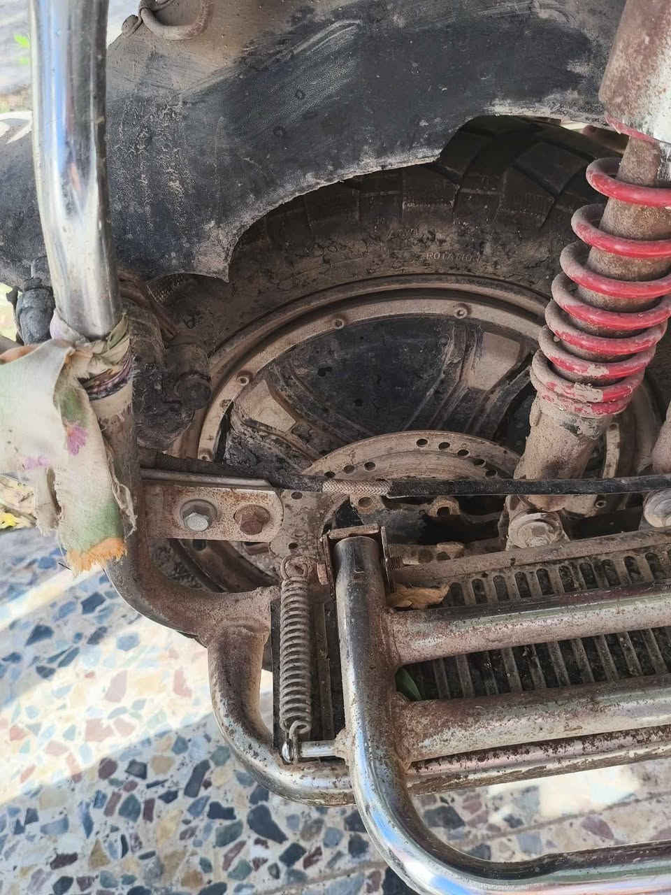دراجة هارلي بحالة جيدة عدة انو البريك الخلفي ناقصة غرض يقع في محافظة بغداد منطقة الطارمية المصلحية بجانب جامع عثمان بن عفان رضي الله عنه بغداد, العراق


**إذا كنت صاحب هذا الإعلان وتريد حذفه لأي سبب، رجاءا أرسل رسالة إلى الدعم الفني**