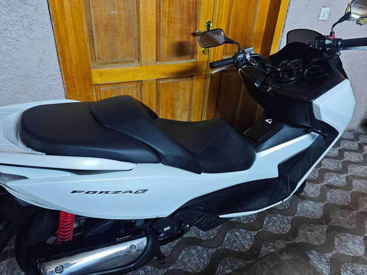 فورزا صفر 12 Si ABS
ماشية 27 الف تدفئة يدات بيه ضعف بالرنكات فقط من هية باردة اطلع دخان بس تحمة يروح ونقص 7 البجم فقط  عنواني بغداد السيدية 
السعر مليون ونص قفل قفل


**إذا كنت صاحب هذا الإعلان وتريد حذفه لأي سبب، رجاءا أرسل رسالة إلى الدعم الفني**