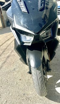 دراجةsym  مكينة200cc  ماشية14الف سعرها مليون ونص بيها مجال لتواصل 0775...