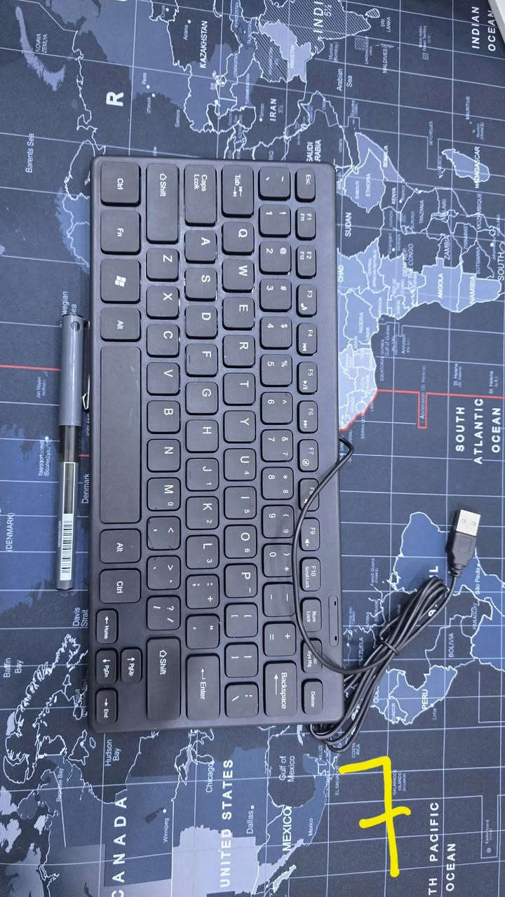 ماوس وكيبورد ​وماوس باد مكتبي فانات الاسعار داخل الصور


**إذا كنت صاحب هذا الإعلان وتريد حذفه لأي سبب، رجاءا أرسل رسالة إلى الدعم الفني**