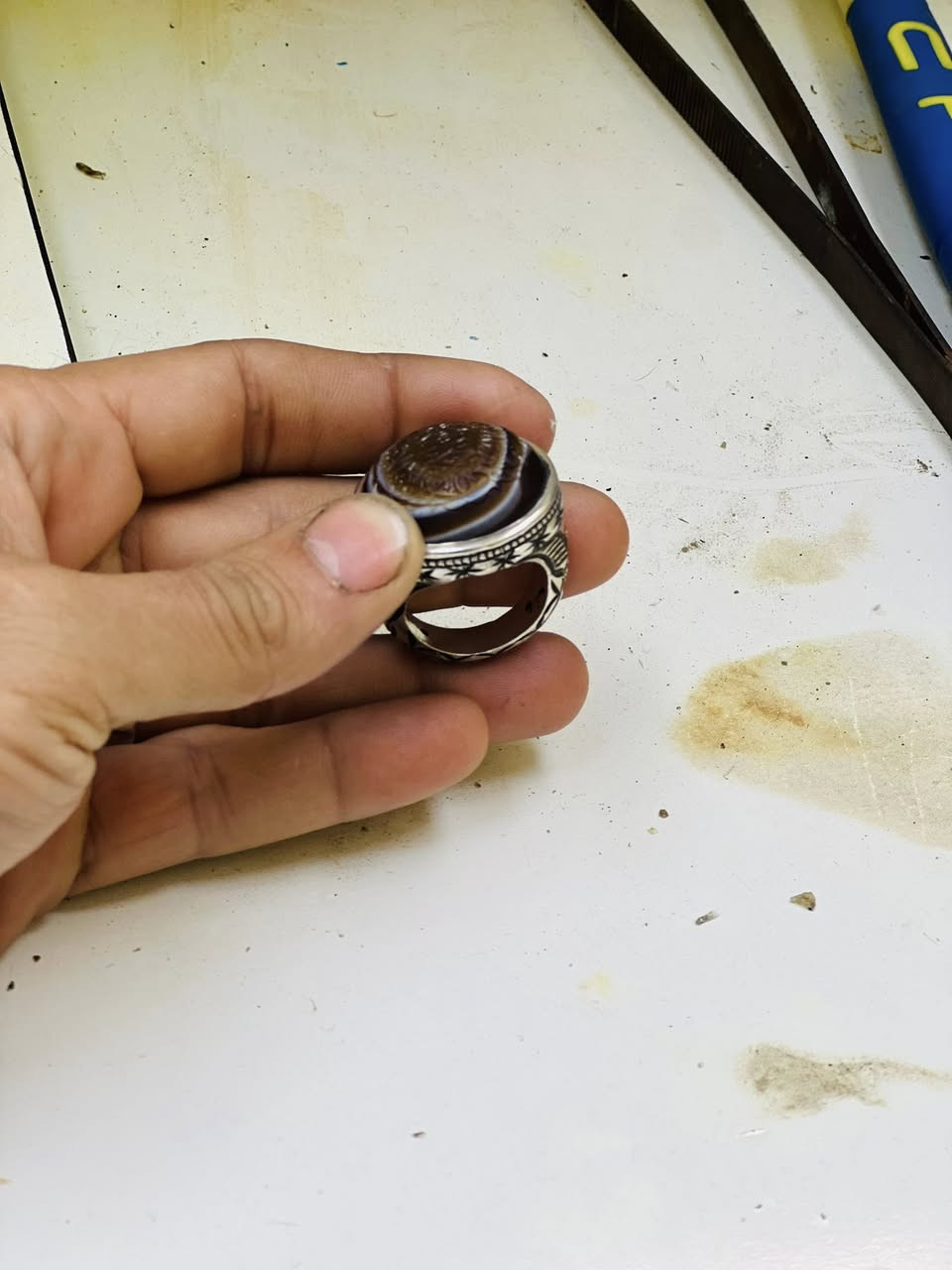 محبس جزع بقري يماني لبيع 
صياغه ثقيله 
***********
