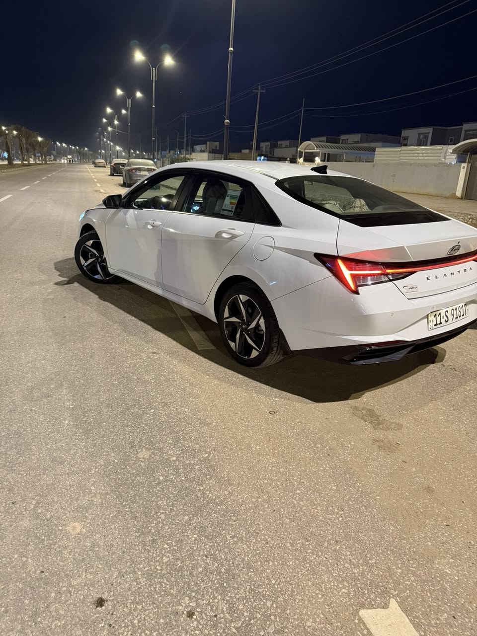 النترا ٢٣ ماشية ٧٦ قابل للزيادة
الضرر الجامغ الخلفي عكس السايق جزء صبغ والجامع الثاني بارد بصيط 
***********
