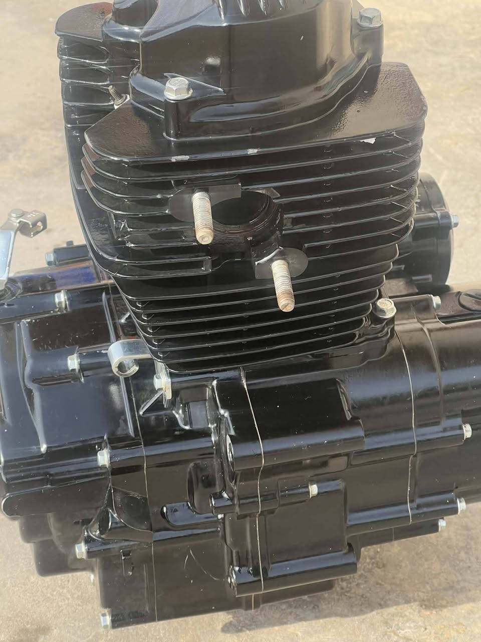 محرك قفاز كاويار 200cc نضيف ما مفتوح مستخدم اقل الشهر موديل 24 مكاني جنوب الموصل قرية الشويرات  
رقمي ***********
