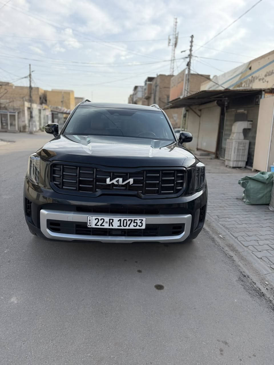السلام عليكم
كيا تليورايد  2023 فول مواصفات 

فئة SX Xline 

حادث قبق جنطة فقط مبدل وبدون ايرباك السيارة 

السعر300 ورقة 
 

7 راكب كشن منفصل vip 

السيارة ماشية72  الف كيلو
***********
