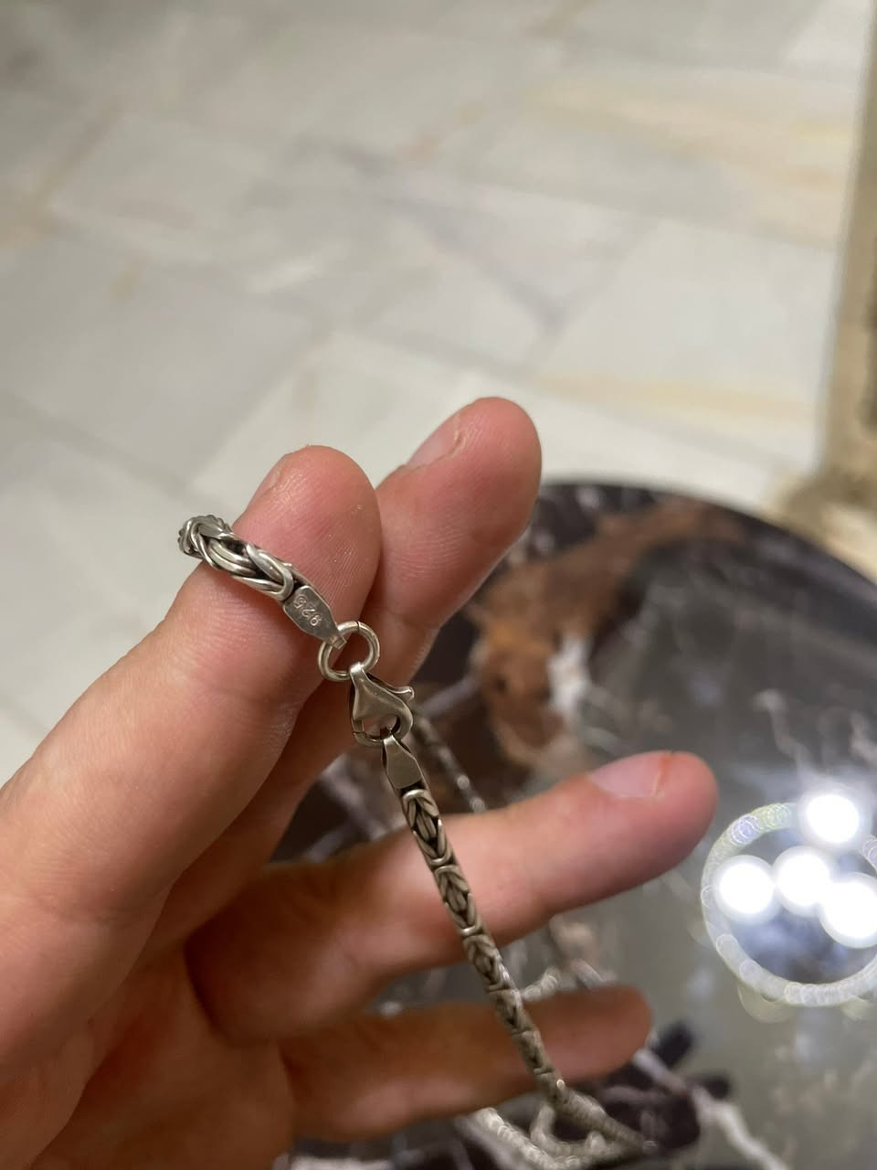 اريده ب140 قفل يعني غرام ب3500 سعر قفل نضيف زنجيل فروعني واكو توصيل اذا قريب من كرخ مكاني البياع


**إذا كنت صاحب هذا الإعلان وتريد حذفه لأي سبب، رجاءا أرسل رسالة إلى الدعم الفني**