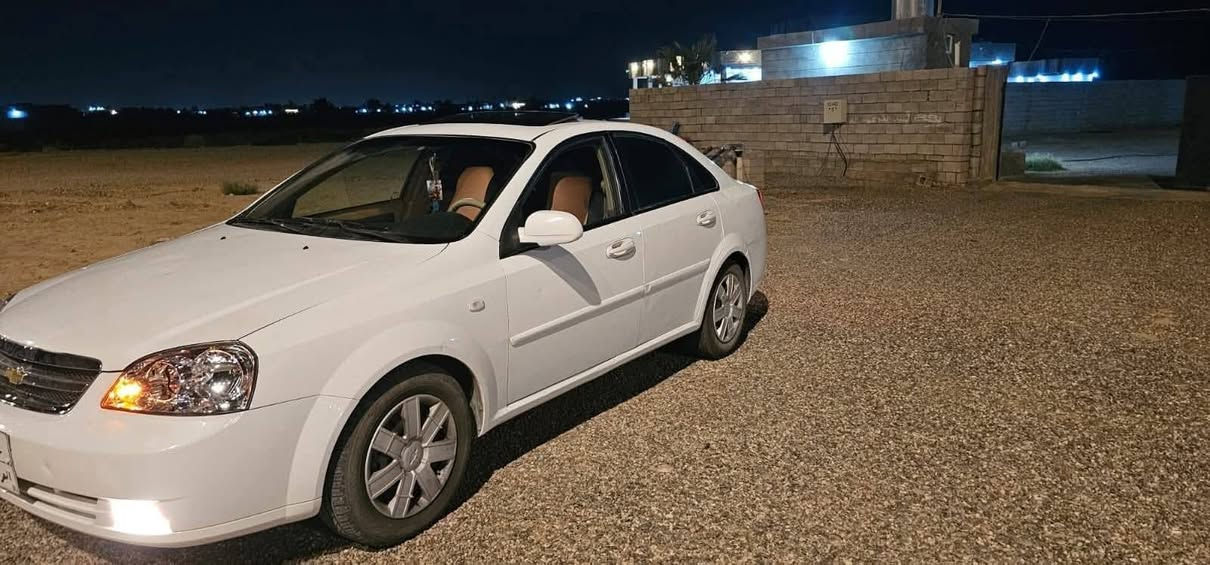 السلام عليكم اوبترا للبيع ادوات بعدها جديده تبريد ثلج سياره نضيفه متصرف عليها ربع مكاني قضاء الدور سعرها 40بيها مجال ***********
