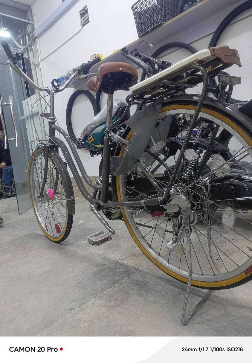 السلام عليكم بايسكلات ثنين للبيع تفاصيل اتصل *********** واتساب مكان بغداد الدورة  المهدية الثانية
