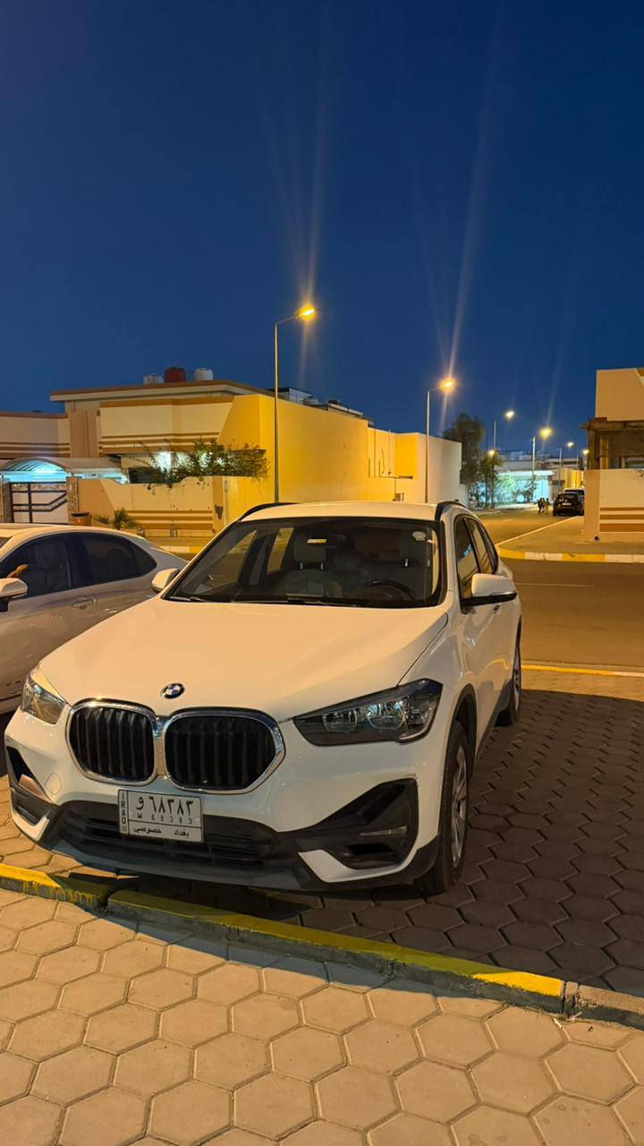 سيارة bmw x1 2021
جديده كلين تايتل 
وكالة العروش
اربعه سلندر ربع رباعي 
ماشيه 3٢ الف
مواصفاتها
 auto park
كاميرا خلفية + حساسات ركن
شاشة نظام ترفيهي (iDrive)
دعم Apple CarPlay / Android Auto 
نظام تثبيت السرعة (Cruise Control)
نظام تحذير مغادرة المسار (Lane Assist)
تنبيه الاصطدام الأمامي
تكييف هواء أوتوماتيكي
نظام مراقبة ضغط الإطارات
شاشة بين العدادات للعرض المعلوماتي
رقم صاحب سيارة ***********
