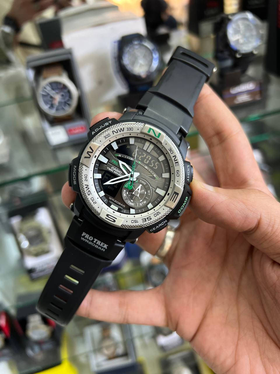 كاسيو بروترك 
جديد / ضمان سنـة 
رقم الموديل PRG-280
قطر السـاعـة 53mm
بوصلة رقمية / درجة حرارة / ستوب ووتش
توقيتات دولية / اضاءة اوتو لايت / تايمـر
-----
العنوان / م الصدر شارع الداخل ق12
للاستفسار *********** واتساب
تليگرام https://t.me/OscarForWatches
#اوسكار #الاصلي_والمضمون_فقط
