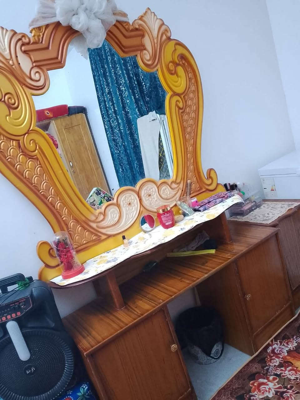 سلام عليكم قرفه اخشاب نضيفه كلش مكان واسط الاحرار..سعر 350اتصال على الرقم***********
