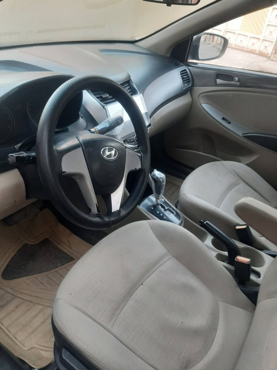 هونداي اكسنت مضلع
موديل ٢٠١٦ 

رقم نينوى الماني شرط التحويل 

مكينة ١٦ Gdi محور 

كير at

الضرر جاملغ الخلفي صبغ ومكانات بارد متفرق شي قليل

السعر ٩٦ قابل للتفاوض

للاستفسار الاتصال على الرقم 

***********

***********

