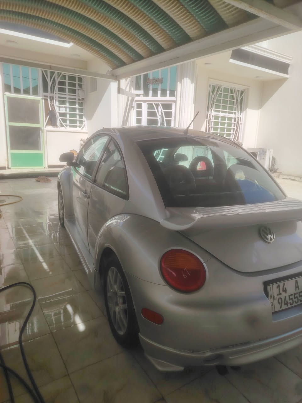 فوكس واكن مديل 2000 جاهزه مابيه نقص رقم بصره دولي بسمي السيارة بلديوانيه مصبوغه لوجود جراد مكفولة من الضربه والتبديل السعر ٦٥ورقه هذا رقمي ***********
