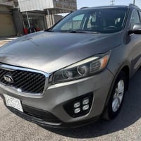 كيا سورنتو 2017 4 سلندر 5 راكب رقم بغداد ب اسمي تحويل مباشر وارد امريك...