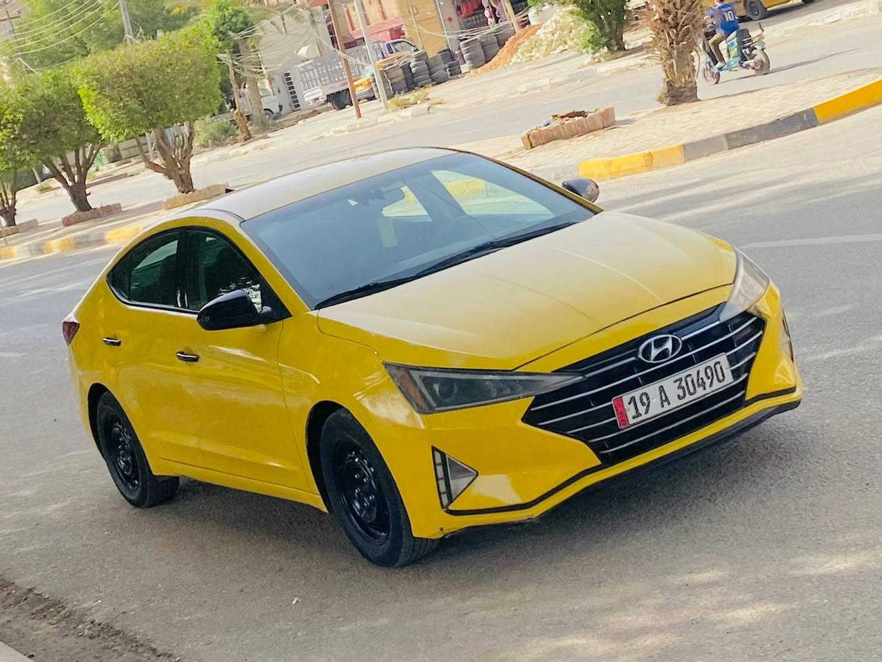 السلام عليكم للبيع هونداي النترا مديل 2020 وارد امريكي حادثه بنيد تبديل فقط بدون دوخل شرط صور حادث بل منشور  والباقي مكفول من ضربه وتبديل كله ليبل واحد موصفات تحكم شاشه كامره رادار امامي جانبي تحديد مسار مكينه 2000 دوش كير AT بسمي خطه 
بغداد-كربلاء سنويه لغاية 27 مصفره هيه وغرمات السياره جديده حيل وجاهزه واي نقص مابيه كير مكينه مكفولات حداديه تخم تاير تدفه تبريد ثلج السعر 115 لاستفسار اكتر لاتصال على الرقم  *********** مكان السيارة كربلاء مكلف بل نشر
