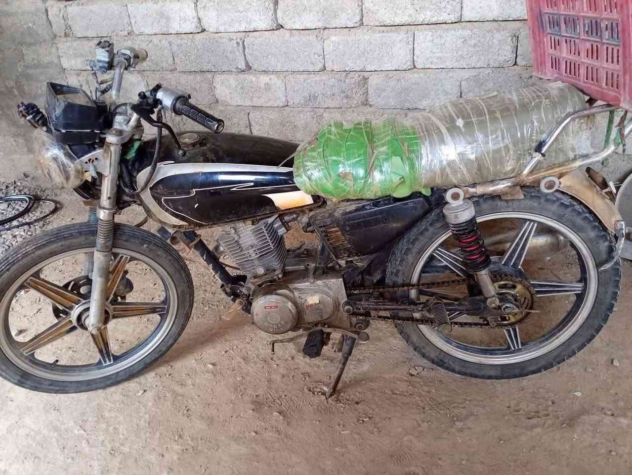 موطور للبيع يرهم مراوس ب مبايل


**إذا كنت صاحب هذا الإعلان وتريد حذفه لأي سبب، رجاءا أرسل رسالة إلى الدعم الفني**