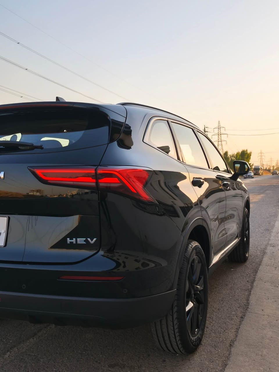 HAVAL H6 2026  HEV

هەڤاڵ h6 
مەکینە: ٤ پستۆن  ١.٥ تۆربۆ هایبرد
ماوەی ڕۆشتوو: ٩٣٠٠ کم

ناو قەیسی
کوشنی جلد و کارەبایی و سارد و گەرم
گەرمکەرەوەی سوکان
تەبرید مەرکەزی
هەرچوارجام ئەوتۆ
داتاشۆ
شاشەی گەورە
Carplay, android 
گێڕ لە سوکان
چوار مۆد لێخوڕین: comfort, eco, sport, snow
مۆدی لێخوڕینی نشێوی
ئەتۆ پارکینگ
لێخوڕینی زیرەک بۆ دواوە، ماوەی ٥٠ مەتر
برێک ئۆتۆماتیک
ئەوتۆهۆڵد 
تەحدید سورعە
لێخوڕینی زیرەک
وایەرلێس چارج
حەساسی باران بۆ جامی پێشەوەی
سلاید
٤ کامێرا
ڕادار
١٢ حەساس
لایت لید
ویل گەورە

سەیارەکە فول مواسەفاتە. ماوەی ٥ مانگە بە سفری لە شەریکەی نەهجلعراق دەرمکردووە. هەموو گیانی بەشەرت. 
١٠ ساڵ یان ١ ملیۆن کیلۆمەتر زەمانی شەریکە بۆ گێڕ و مەکینە. وە ٧ ساڵ یان ٧٠٠ کم هەزار زەمان بۆ کارەباییات.

*********** أربيل, العراق
