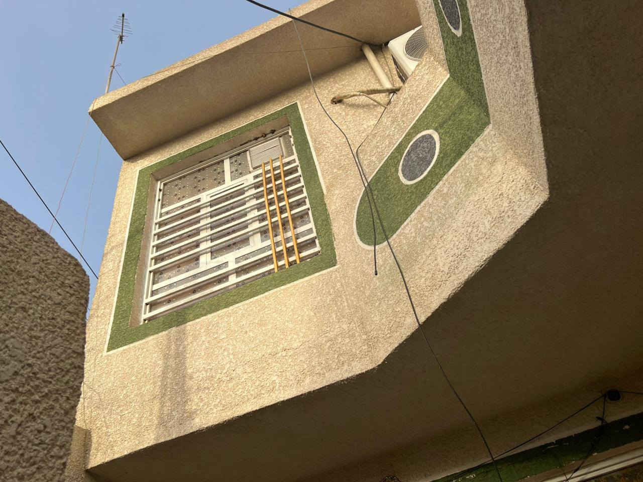 سلام عليكم بيت للبيع 100 متر مربع 10+10 زراعي حي البتول شارع مدرست الخيرات فراع سواق عباس الساعدي البيت ركن كامل خدمات مي مجاري كهرباء خطين وسحب 10 امبيرات مجاني شتى وصيف قاطين الارضري غرفه وستقبال وصاله وحوش حمام 🛀 داخلي تواليت خارجي قاط ثاني غرفتين وبيتونه مسلح البيت جاهز ونضيف ***********
