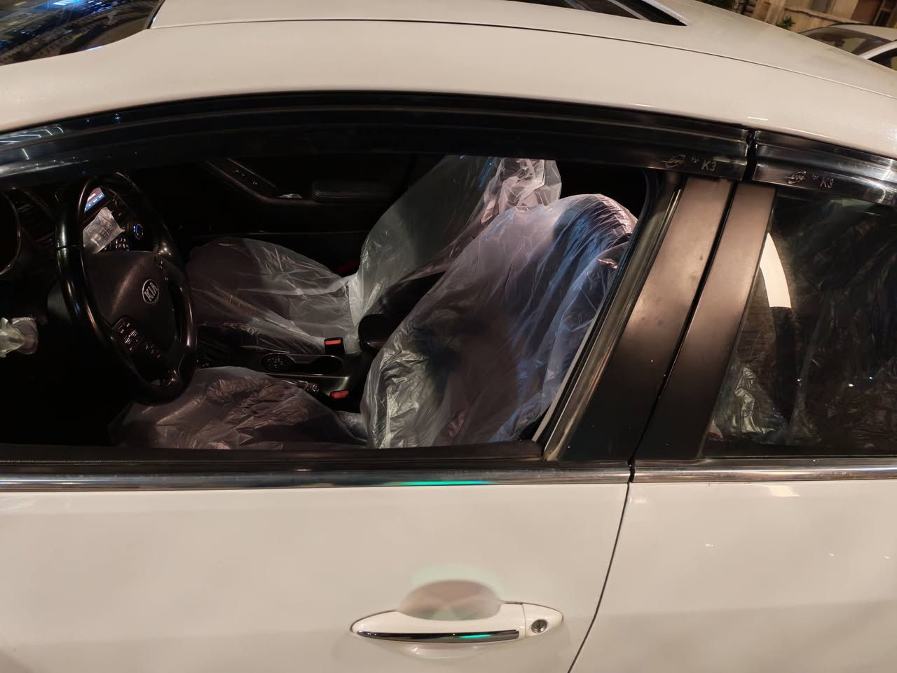 السلام عليكم
كيا فورتي 2016 وارد أمريكي حادثها جاملغ وبنيد 
محرك 2000gdi
كير و ومحرك وتبريد بحاله جيده جدا
شرط لا تنقيص ولا تبخير وعل فحص 
استخدام شخصي السياره بأسمي
فول عدا البصمه فقط 
فتحه
مري شفط
اشاير بل مري
تبريد قطعتين
تحكم ستيرن جهتين 
تخم تاير جديده
السياره جاهزه من كلشي ادامه كامله تبديل دهن اصلي كهربائيات كلها شغاله مناقصها أي شي
السعر 120وبيها مجال بسيط
المكان بغداد 
للأستفسار اتصل
***********
متواجد واتساب
