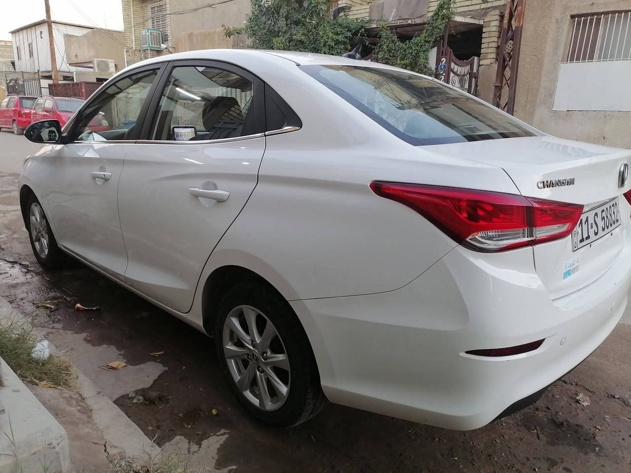 السلام عليكم
للبيع شانجان L7 موديل 2024  حره تحويل مباشر محرك حجم 1500 الاقتصادي سلايد كشنات جلد لدنهاري شاشة كامره حساسات خلفية دبل ايرباك تحكمات ستيرن اشاير بالمري ماشيه  51 الف كيلو مكفولة من الصبغ بيه طخه بسيطه بالجاملغ الامامي مامصلحه 
مكاني بغداد الكرخ
رايده 100 او بيها مجال للطيبين 
رقم ***********
