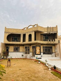 حي القصور • ٦٠٠م • مساحة البناء ٣٢٠م