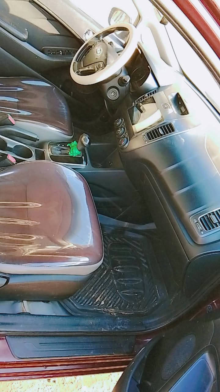 سلام عليكم كيا فورتي موديل 2017حادث بنيد وجاملغ منضومه غاز مكينه 2000 كير حداديه تبريد خير من الله  مكان حله شارع80
الشعر 105وبيه مجال 
الرقم ***********
