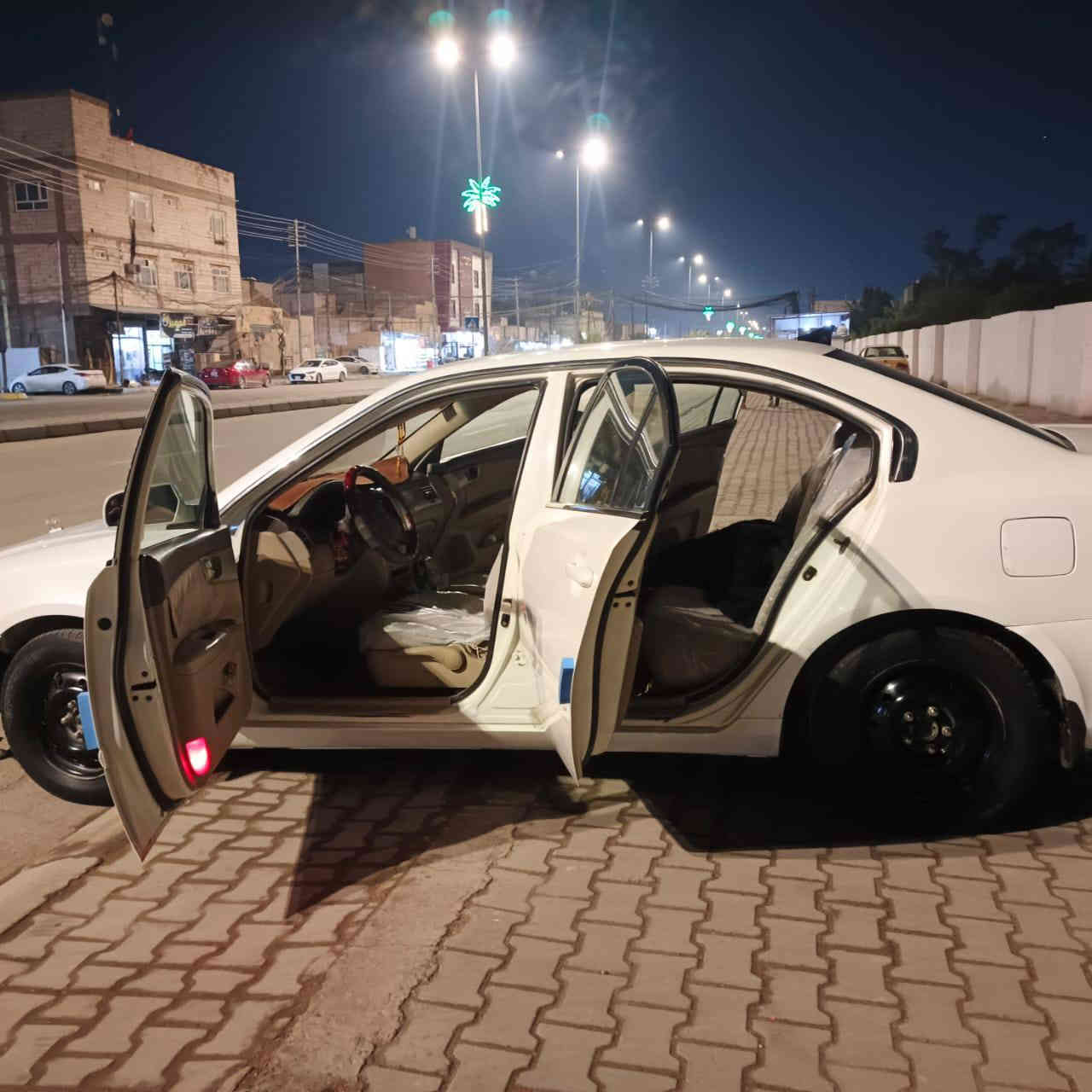 سلام عليكم
اوبتيمه خليجي بيهه مكانات صبغ ابيع حزام موديل 2008
محرك كير حداديه تبريد كفاله 
مكاني كربلا بس الشاري يخابر 
محركه ,2000£___***********
