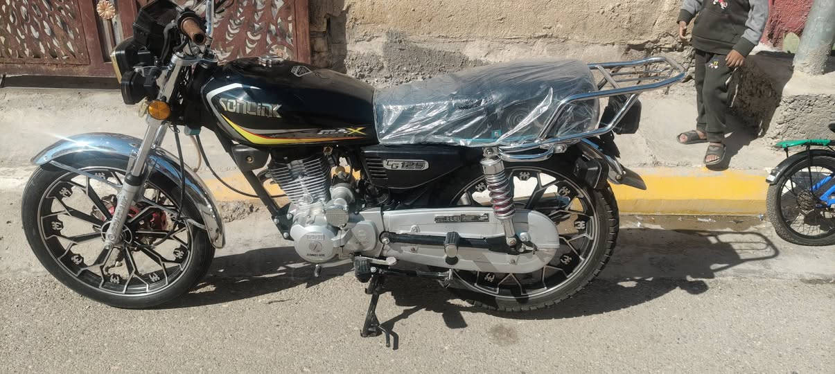 دراجه 5كير للبيع اوراق سكنر مديل 25دراجه خير من الله ماعوزها شي مكانها نعمانيه  للاستفسار خاص او الاتصال على الرقم ***********
