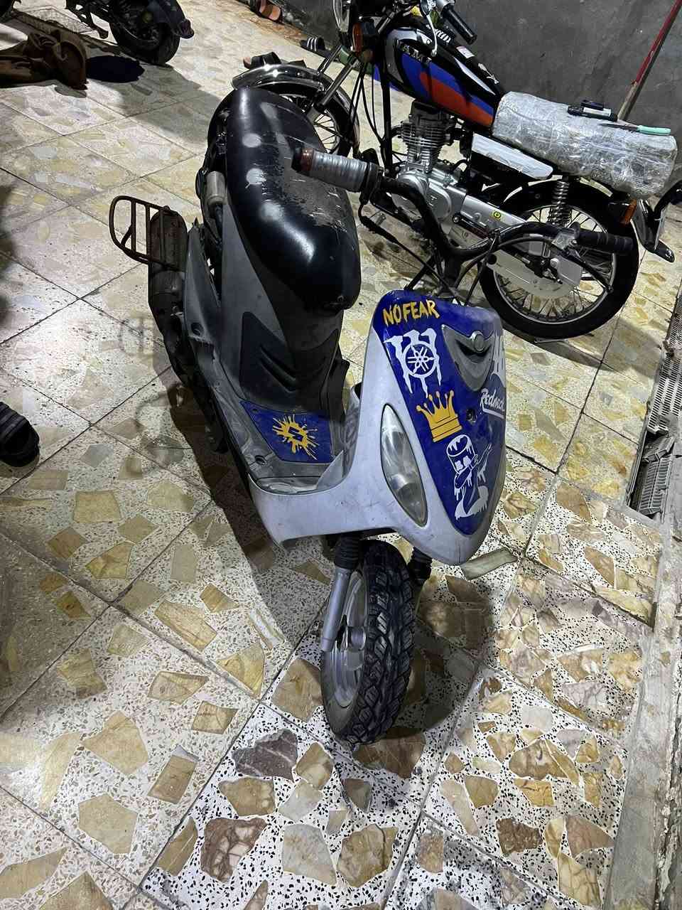 سلام عليكم قجمه جديده امحربه شغاله سلف مابيه اي نقص امبوشه 55حلوه المكينه نقصه ستان نص 350وبيه مجال حك الجيه ***********العنوان جزيره فيروزيه
