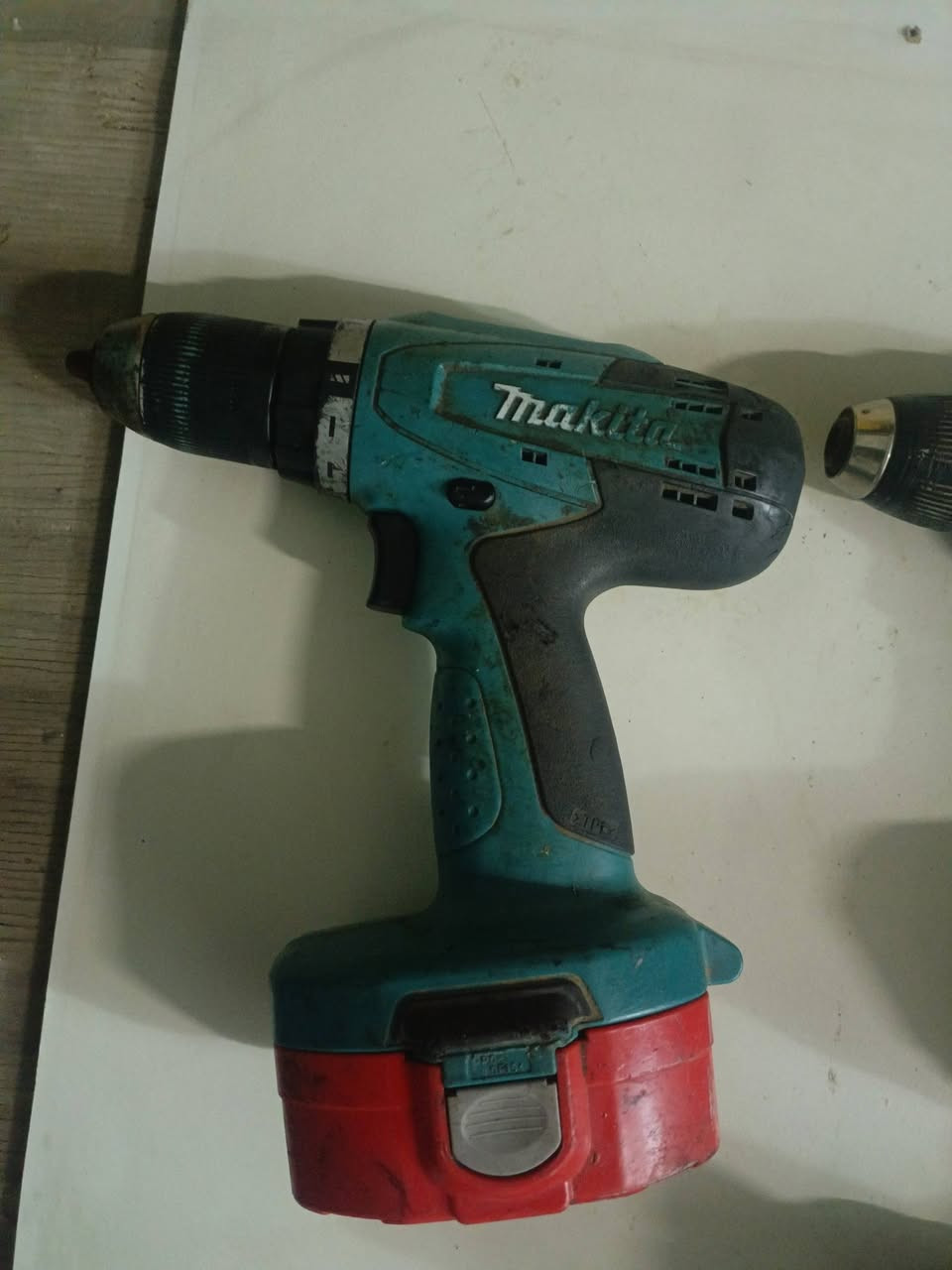 عندي هذني دريلات شغلات الله شاهد بس شاحنة مالتهن ماعندي اشغلهن على بطارية مال دراجة. عدد3.  وبطاريات 4. مكان بغداد


**إذا كنت صاحب هذا الإعلان وتريد حذفه لأي سبب، رجاءا أرسل رسالة إلى الدعم الفني**