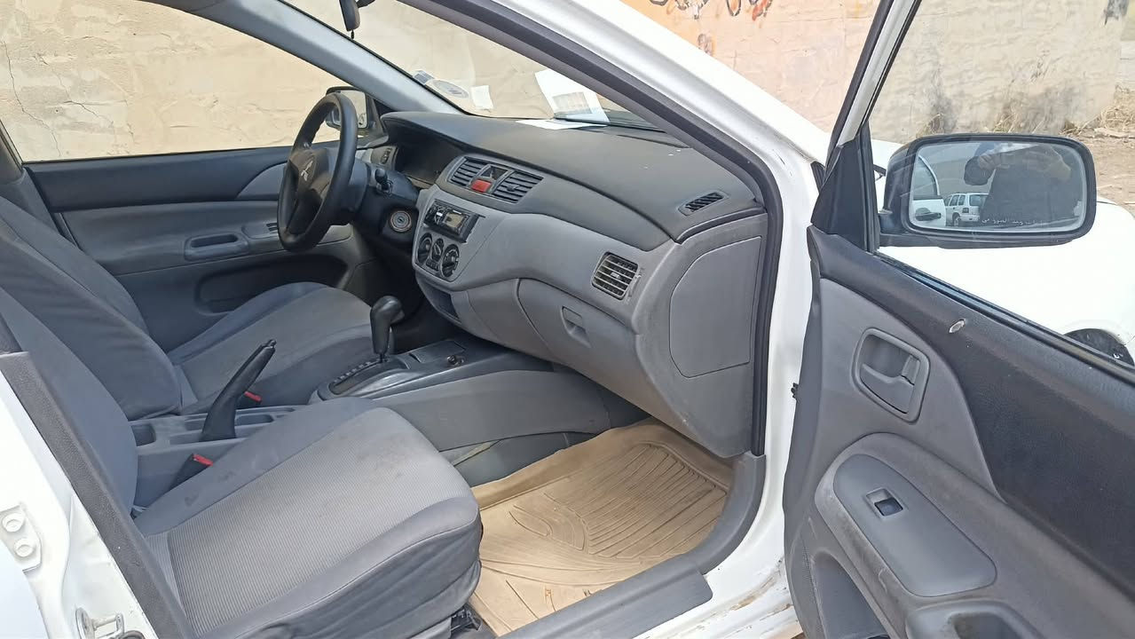 لانسەر بۆ فڕۆشتن  مۆدیل 2007 
مەکینە بچووک  تەبرید و گێڕ و مەکینە بەشەرت ٤ تایەی لۆك تەقەو ڕەقەی نیە 
ڕەقەم سلێمانی  دوو مانگی ماوە بەسەر بچێت 
 ٤ پارچە بەس بەخە بێ لێدران و ناوەوەی نیە 

ژ.م مۆبایل ***********

نرخیشی  65 گەڵاو مەعامەلەیەکی برایانە 

ناونیشان .... کەلار
