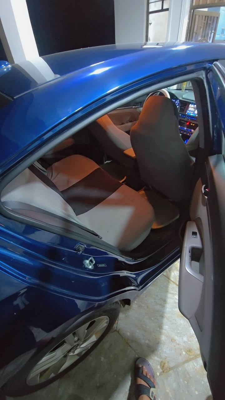 🚗 للبيع
هونداي النترا 2020 وارد امريكي ✅ السيارة باسمي  بدون صبغ فقط باب مبدل و بيه بارد 💰 السعر: 130 وبيه مجال حك للجية 📞 للاستفسار والاتصال: 
***********
