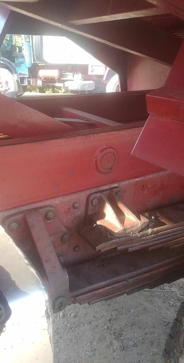 بدي تك طويله البيع السعر 4ونص وبيه مجال الشراي بدي جنل حداديه جديده النتصال ***********
