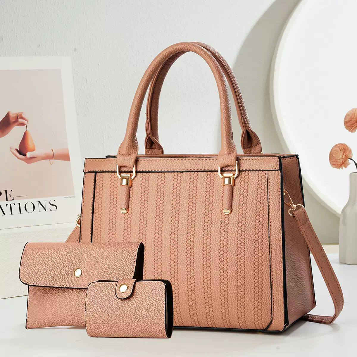 حقيبة جلد سوبر كواليتي عالي ✨️
حقيبة جلد (حجم كبير) بنقشة مميزة وتفاصيل ذهبية راقية، تأتي مع محفظة صغيرة مطابقة.
​الملحقات: حزام كتف طويل + محفظة.
​للطلب والاستفسار: مراسلتنا عبر الخاص 📥
أو واتساب: [ ***********] 📞
​توجد خدمة توصيل لجميع المحافظات 🚚
العنوان // كربلاء شارع النهر قريبا 
#viralvideo #لايكات #محمود_الجبلي #كربلاء #كربلاء_مدينة_العشق_والعاشقين
