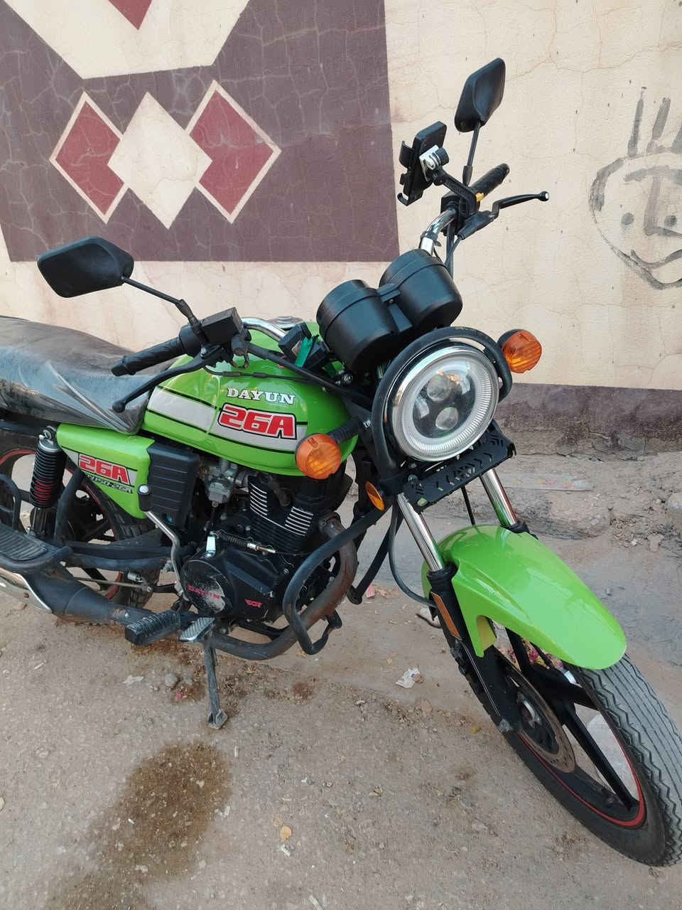 السلام عليكم موديل ٢٣ مكينه 200 سويج سجينه اوراق اصولي سعرها 1650
***********
