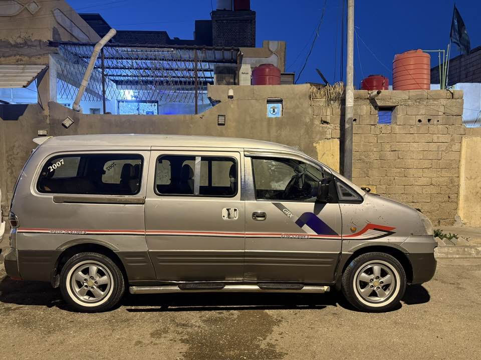 ستاركس 2007 مسكر أوتوماتيك سيارة نظيفة تخم تاير الدا هدية رقم إنجليزي سنوية 29 الرقم***********
