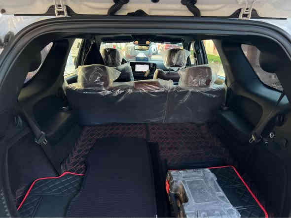 للبيع 
دوج دورنكو 2023 GT ( خـليـجـي ) بريميوم كامل مواصفات (فول )
عداد المسافة 8500 كم اخت الزيرو  جديدة 
مواصفات GT ٧ مقاعد داخل ماروني تدفئة وتبريد جلد 
خليجي استلام زيرو من شركة هارلم مع ضمان ٣ سنوات
اللون ابيض
محرك 6 سلندر سعة 3.6 لتر 
ويل 20 
رادار امامي
تحديد مسار  
شفتات ستيرن 
تثبيت سرعة ومسافة امان 
توقف ذاتي للامان
مساعد باركنك 
حساسات امامي خلفي وجانبي 
كاميرا خلفية دوارة
ليدات نهاري 
الستيرن تدفئة 
اضاءة ليد امامي خلفي 
صندوق كهرباء
بصمة ابواب 
ايرباكات امامية وجانبية 
تشغيل عن بعد 
سلايد روف فتحة سقف 
كشنات رياضية كهرباء تدفئة وتبريد
ميموري كشنات 
كشنات خلفية تدفئة
ستيرن رياضي تدفئة وتحكم كهرباء
شاشة كبيرة كار بلي وابل بلي عربي انجليزي
ماسحات اتوتو مطرية
رادار جانبي نقطة عمياء
تبريد ٣قطع 
مراية عاكسة بلادي 
السيارة زيرو بمعنى الكلمه 
ومكفولة كفالة عامة من الطخة والحادث وكير ومحرك لوحات بغداد جديدة 
 رقم صاحب📱***********  اومتوفر واتساب السعر 45000$ بغداد
