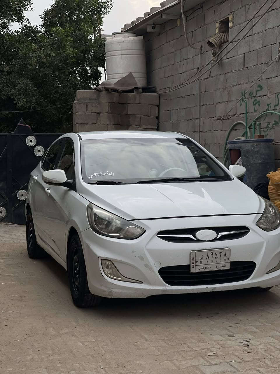 سلام عليكم 
اكسنت للبيع مديل 2013 خليجي 
رقم بصره السياره بسمي 
السياره كير محرك مكفولات حداديه خير من الله تخم تاير 
السياره جاهزه مجهزه ترايك وين ما تريد 

السياره بيها ملاحضات 2 
اولن بل باب الخلفي بيها خياس 
ثانين بيها دعمه بل جاملغ الخلفي جوا قبق البانزين وبعدني ما مسويها 

محرك 1.6 المرغوب بل سوك 

وباقي السياره خير من الله كبل للشارع سياره ربع ما تذب عليها 

السعر اتصل وتدلل *********** 

مكان السياره بصره التنومه ..
