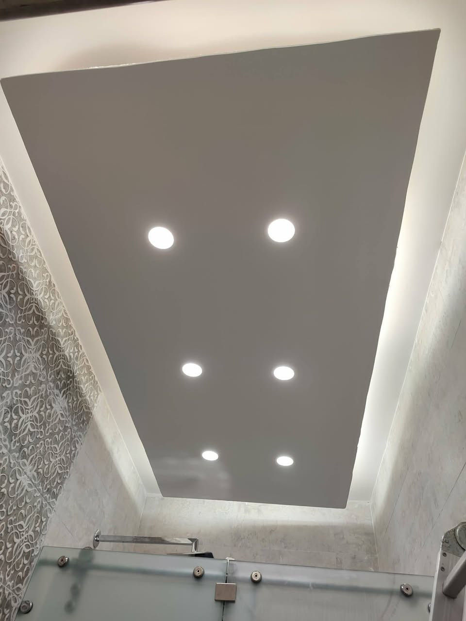 اصباغ وديكورات سيد مصطفى لكافة الديكورات والاصباغ عمل درجه اولى وبانسب الاسعار
 للاستفسار   الاتصال ***********
