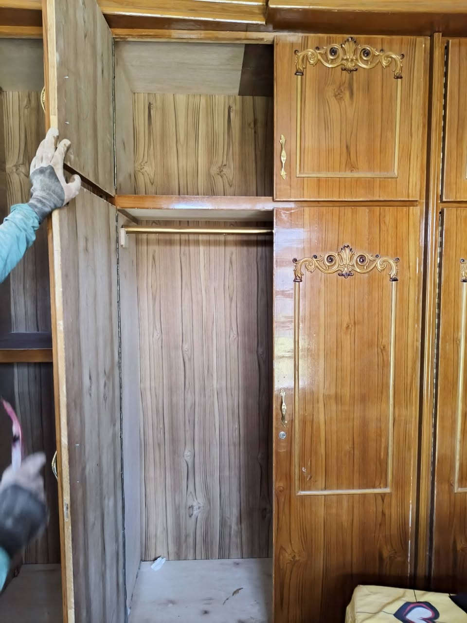 سلام عليكم غرفه للبيع العنوان صقلاوية زغاريت كنتور احطاطه نظيف وجربايه كذلك احطاطه سعر مليون وبيها مجال
للتواصل مع الارقام الاتيه
***********
***********
***********
