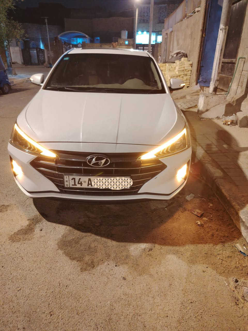 النترا فول اعله فئ ٢٠٢٠ خليجي محرك ٢٠٠٠ رقم بصره باسمي تحويل ماشيه ٨٠ الف حقيقي سياه مكفوله بيهه بارد بلبنيد مكاني البصره السعر ١٧٣ رقم الهاتف ***********
