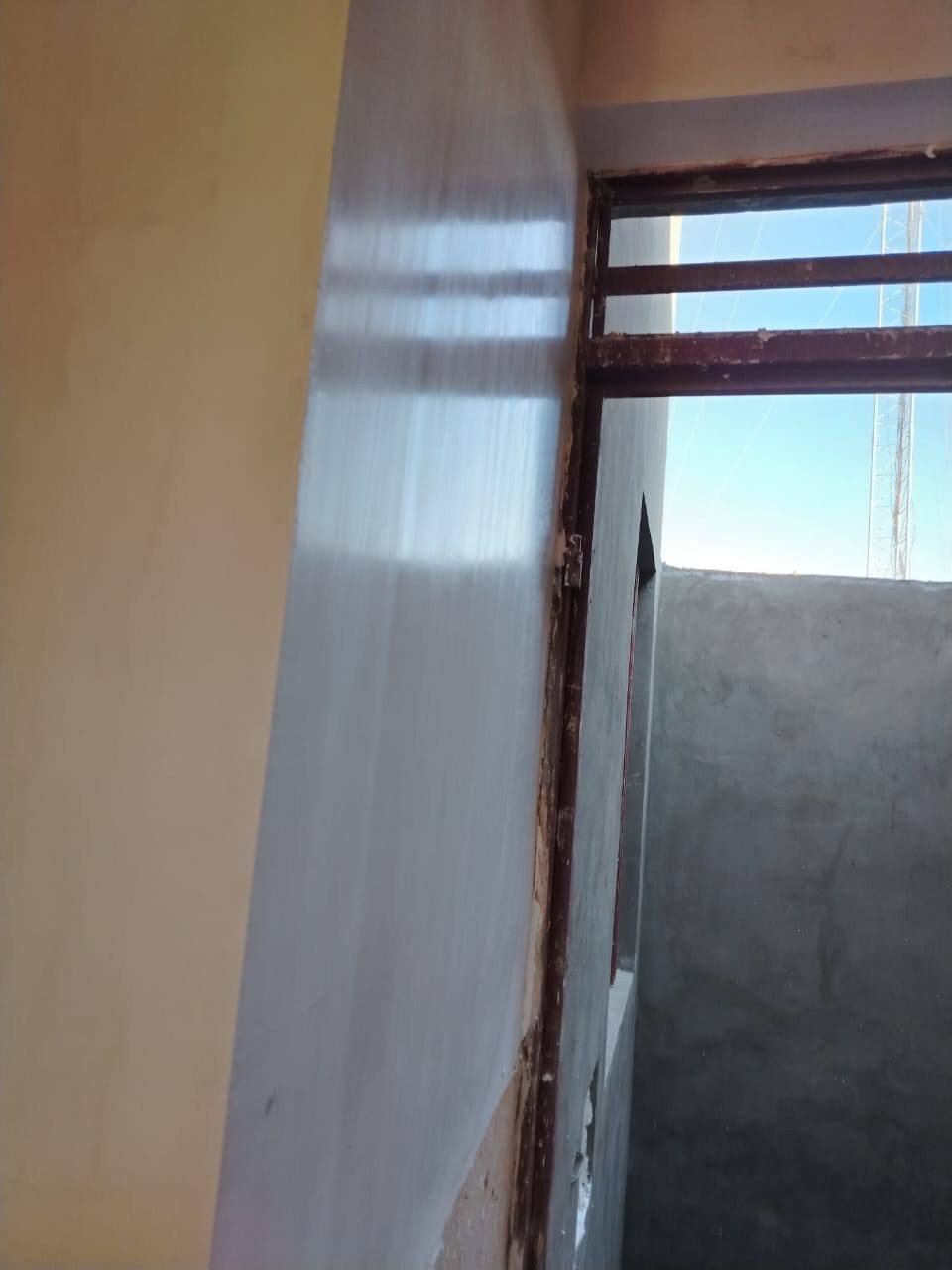 السلام عليكم ورحمة الله وبركاته لبخ درجه اوله شرط استلام مهندس جص اسمنت بورك درجه اوله الشغلي كله بل صور كدامكم *********** عل خط والخاص مفتوح
