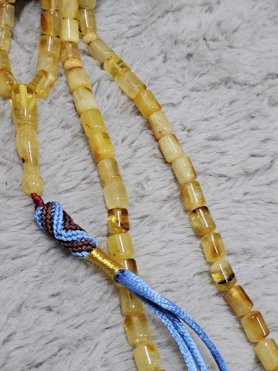 عودة وعشاق مسابح الصلاة 
مسبحه من كهرب بحر البلطيق الحر الطبيعي قليل الشوائب وبخامة بلغميه او ماتسمى مغيمه شرط وضمان مدى الحياة بأصالة الخامة لاكبس لاضغط لا مسال لامعالج لاكهرب صيني 
وزن ٣٠ غرام ٩٩ حبه قياس الحبه ٧×٨.٥ ملم جراخه كويتيه .


**إذا كنت صاحب هذا الإعلان وتريد حذفه لأي سبب، رجاءا أرسل رسالة إلى الدعم الفني**