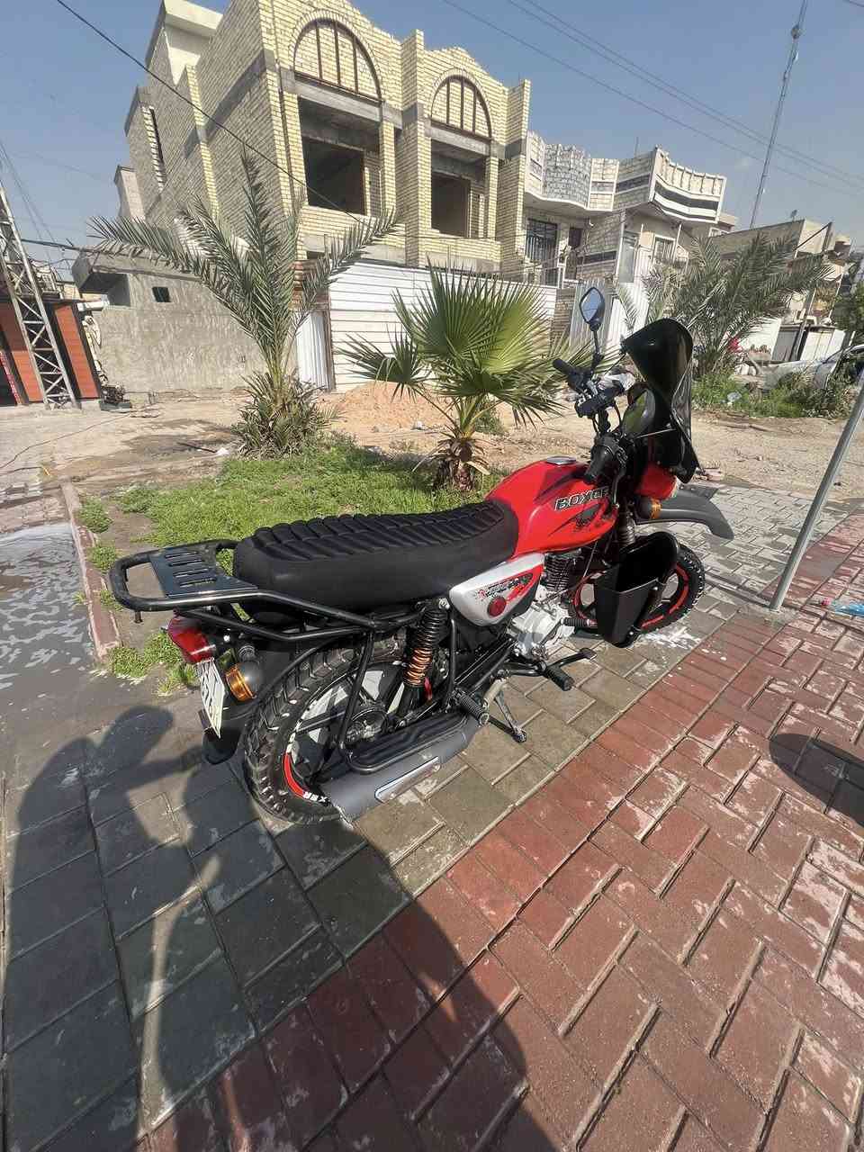 عندي بوكسر 2022 داخلة 23 مرقم بغداد
ونظيفة مكينة خرسة
تجي تشوفها بعينك وتفحصها
مكاني بغداد الشعب
السعر ب (( مليونين و 400))
التواصل على الرقم ***********
