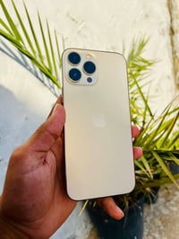ايفون ١٣ برو ماكس • ١٢٨ • بطاريه ٩٤٪