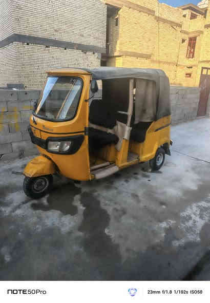 السلام عليكم تكتك tvs موديل ٢٠شهر ١٠ بيهه ظربه بل صفحه مبينه بل صوره مسمكره بس مامصبوغه اوراق شركه الرتاج مكينه ناعمه لاتبخير ولاتنفيص تخم تاير كهربأيات كلهه شغاله رايدهه ب٣و١٠٠ يعني تلث ملايين وميه مكاني البياع ***********
