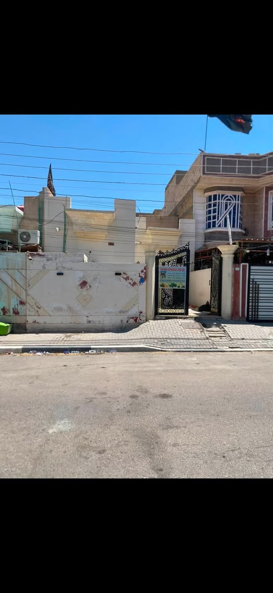 اليوم وبفضل الله 
تم قطع بيت بمساحة 300م في القبلة بالقاطعه وبعداكمال القطع بالقاطعه 
تم هدم وتفليش بيت بمساحة 150م وتم نقل الأنقاض وقلع القطعه ونقل الانقاض وقلعها ونقل الانقاض ودفنها بالجلمود والأسمنت والسبيس وحدلها طبقتين للأستفسار *********** او ***********
