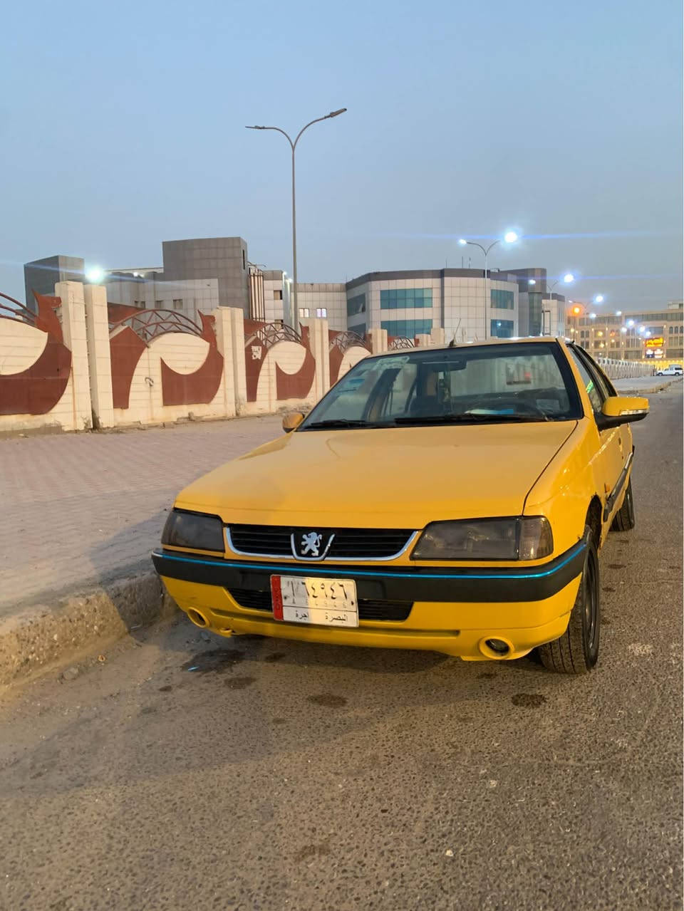 بيجو للبيع 2016 مكينه لا تنقيص ولا تدخين والكير كله يجي تبريد ويه سويج سنويه ساقطه بل 2023  مو تتصل تكلي شنو بيها ما بيها تحب تعال شوفها سعرها 22  عنواني البصره /***********
لا تكسر بسعر ابيع كوم حديد تفحص وتاخذها البصرة, العراق
