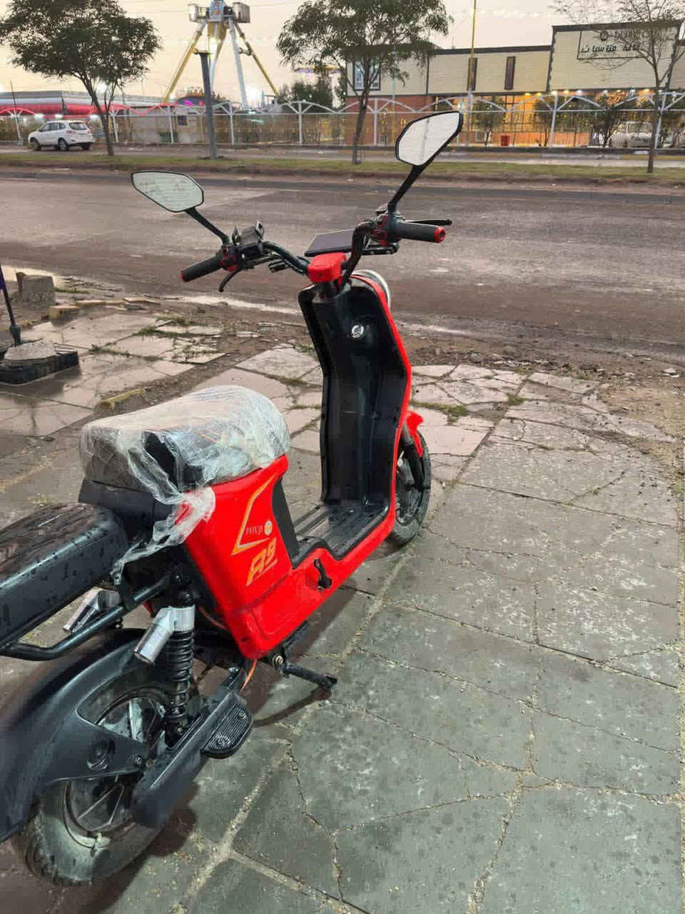 سلام عليكم دراجه شحن نوع R9 مواصفتها اشاير يمنى وشاره يسره ودبل اشاره وبريكات دسكات وسرعتها 120 كهربائيات كلها شغاله وخمسه باتري دبلات هايدروليك والايتات عالي وناصي  وبطاقه تشتغل الدراجه وتشغيل بصمه عن بعد مكاني بغداد حي الجهاد النسيم 7814805843


**إذا كنت صاحب هذا الإعلان وتريد حذفه لأي سبب، رجاءا أرسل رسالة إلى الدعم الفني**