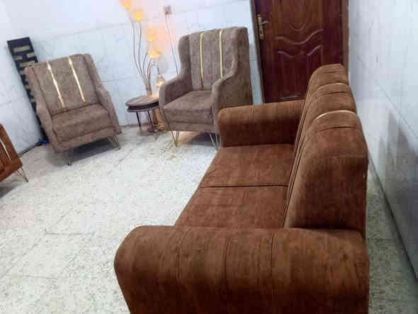 تخم تكمه نظيف جدا 7مقاعد ب220 الف وبي مجال المكان الوشاش *********** يوجد توصيل بكروة يوجد واتس اب
