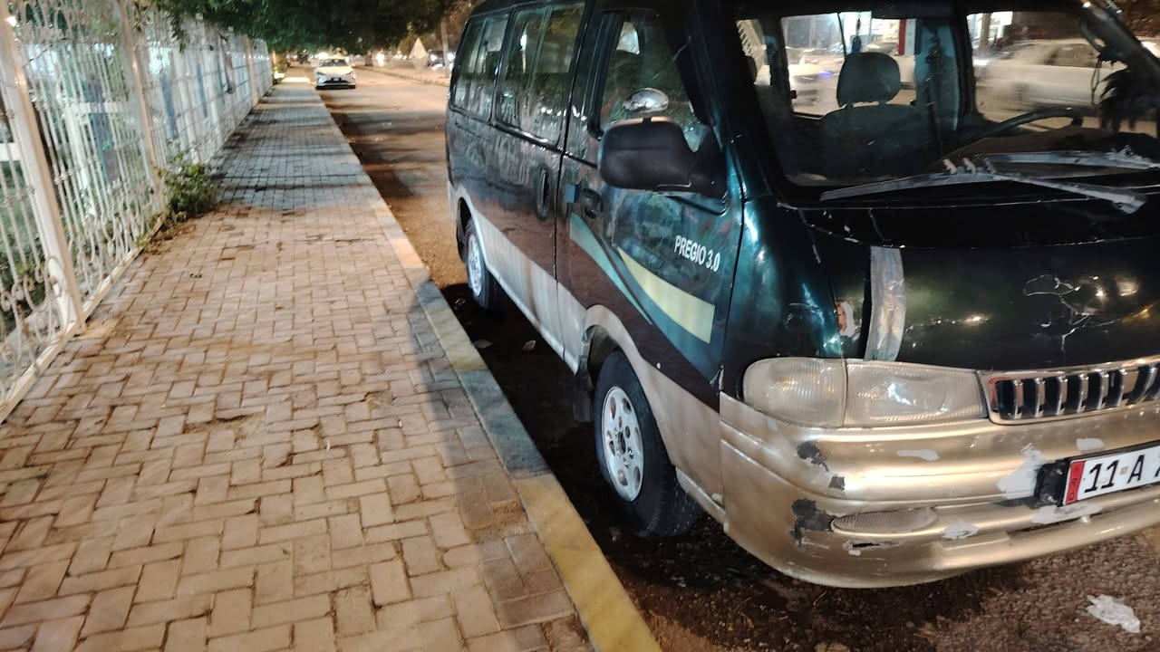 سلام عليكم بريجو البيع مديل 96
مكينه 3000 سياحي سيارة مصبوغه عام شواصي كفاله 
حداديه جديده تايرت كهربائية كله شغاله رقم نكليزي بغداد 
السنويه لحد 2030  سعره 65وبيه مجال رقم الهاتف ***********
